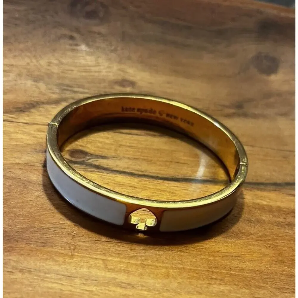 Kate Spade Gold Tone Off White Enamel Hinged Bangle Bracelet Stamped - Picture 2 of 11